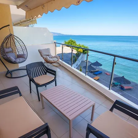 Apartment Frontline Sea View *