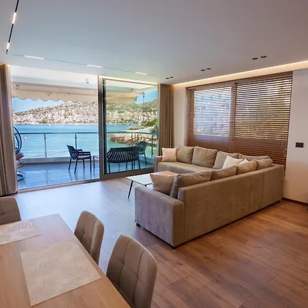 Frontline Sea View Apartment Sarande