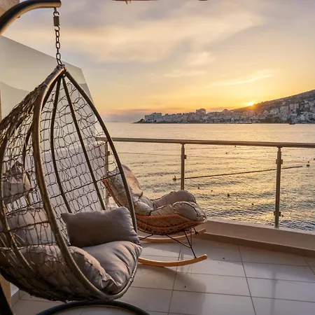 Apartment Frontline Sea View *
